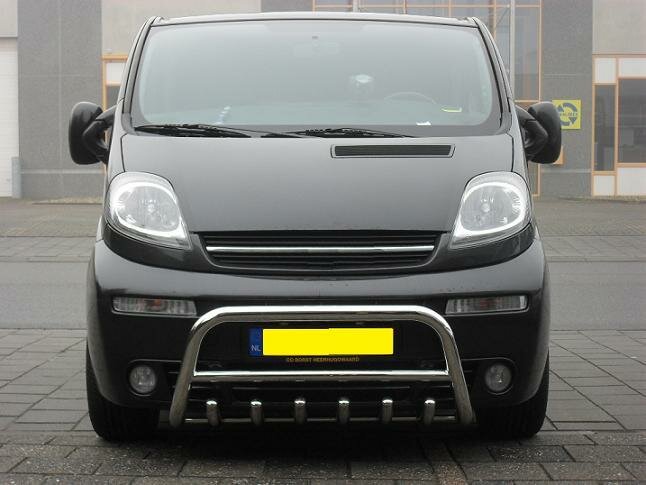 Renault Trafic pushbar met carterbeschermer